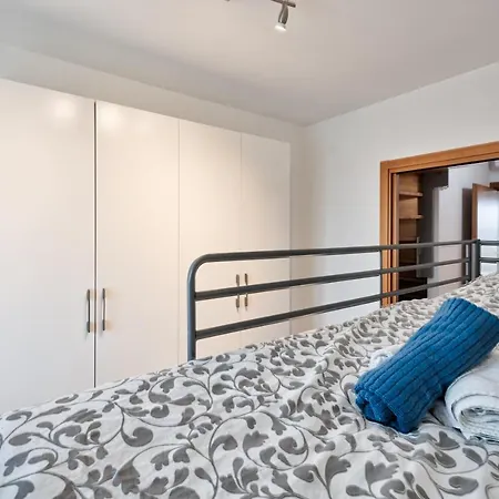 Lejlighed Casa Alessandro Con Piscina Di Garda