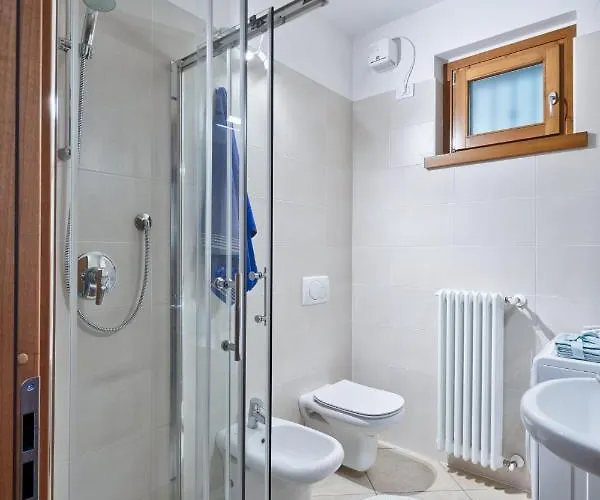 Casa Alessandro Con Piscina Di Garda Daire Salionze