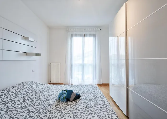 Daire Casa Alessandro Con Piscina Di Garda Salionze
